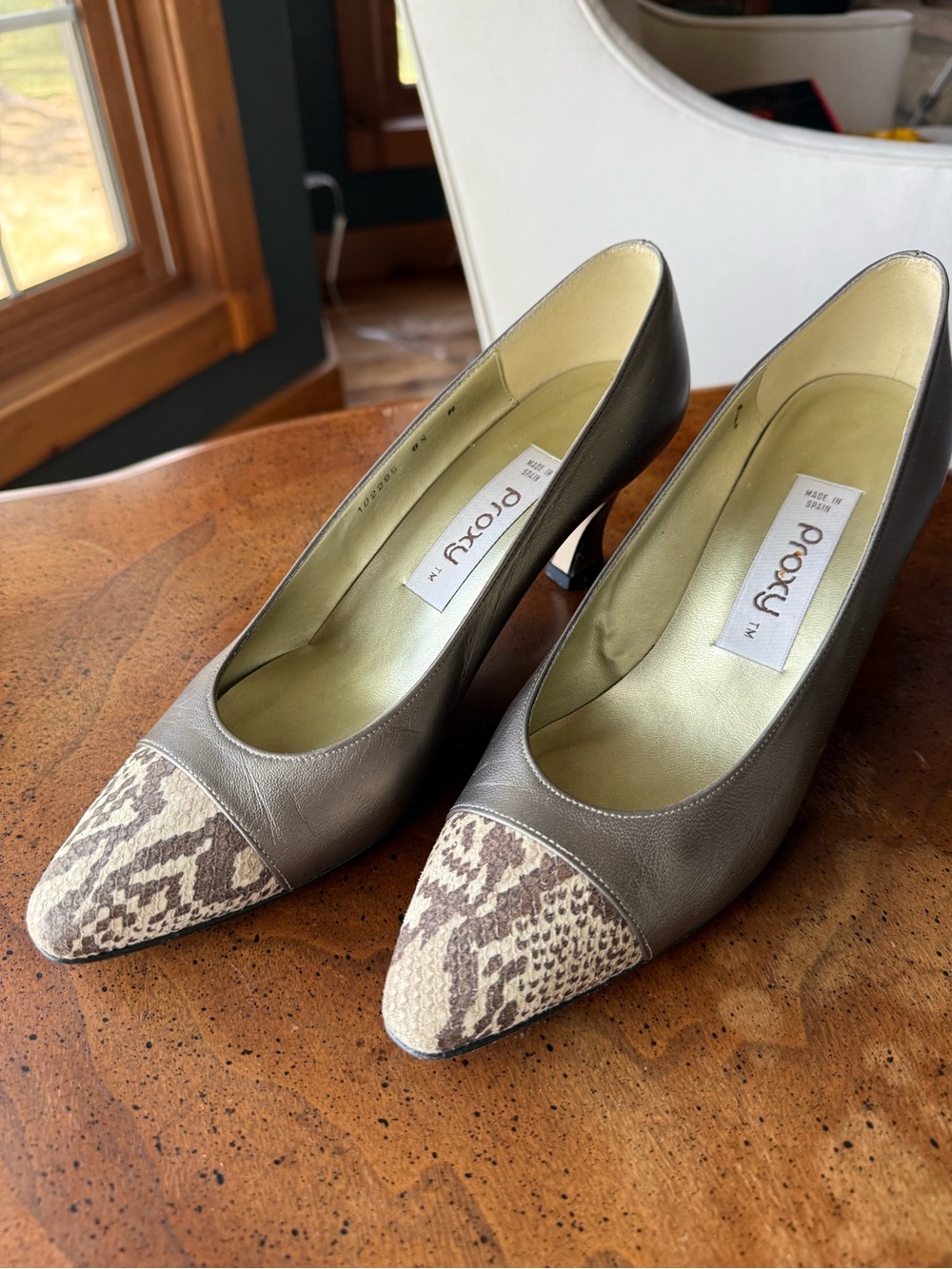 Vintage Proxy Solaris Metallic Gray Snakeskin Toe Pumps Heels Size 8.5 N